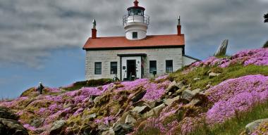 link to full image of Battery Point Lighthouse