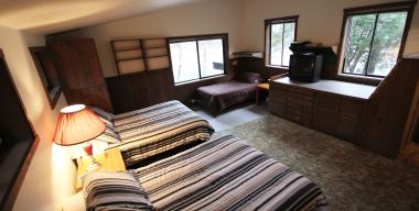 link to full image of Rivers Bend Bedroom 2